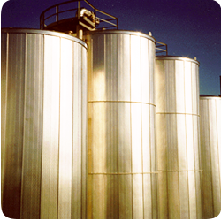 Hopper Heaters: Traditional vs. modern method ThermaSeam - Tank Insulation System by Thermon